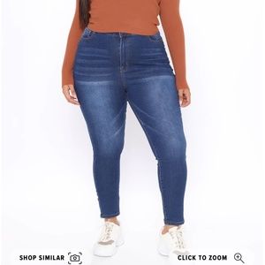 NEW FASHION NOVA HIGH RISE SKINNY JEANS